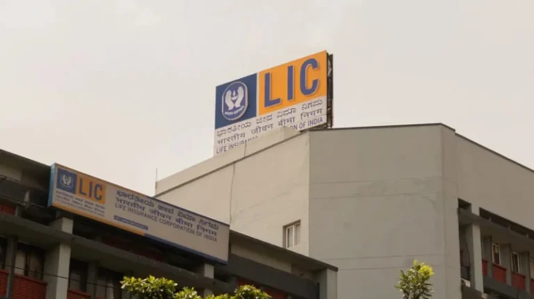 എല്ഐസി ഒന്നാമൻ ; ലാഭത്തില് എസ്ബിഐയെ മറികടന്നു